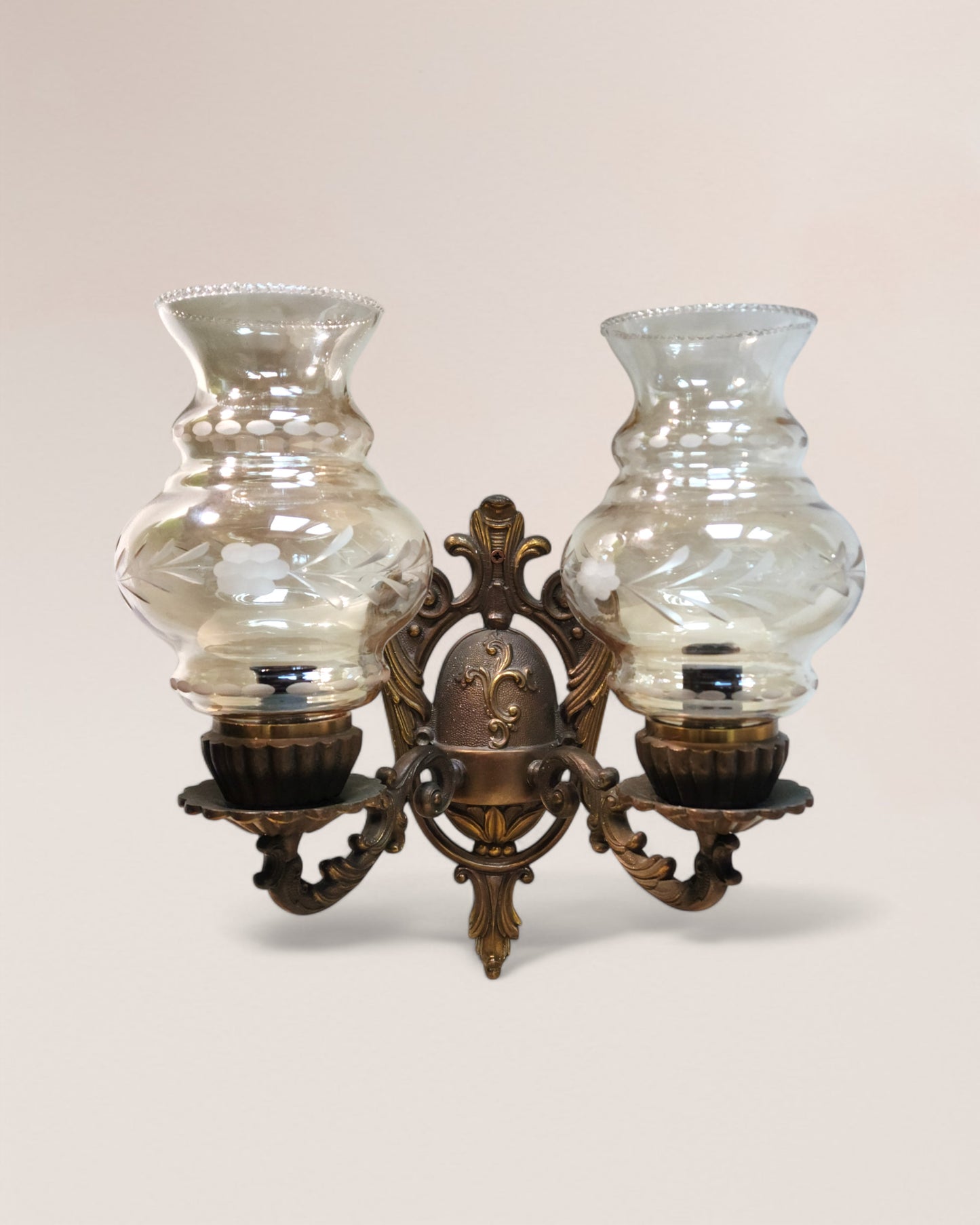 Pair of 1920s Antique Italian Bronze Wall Lamp / sconces