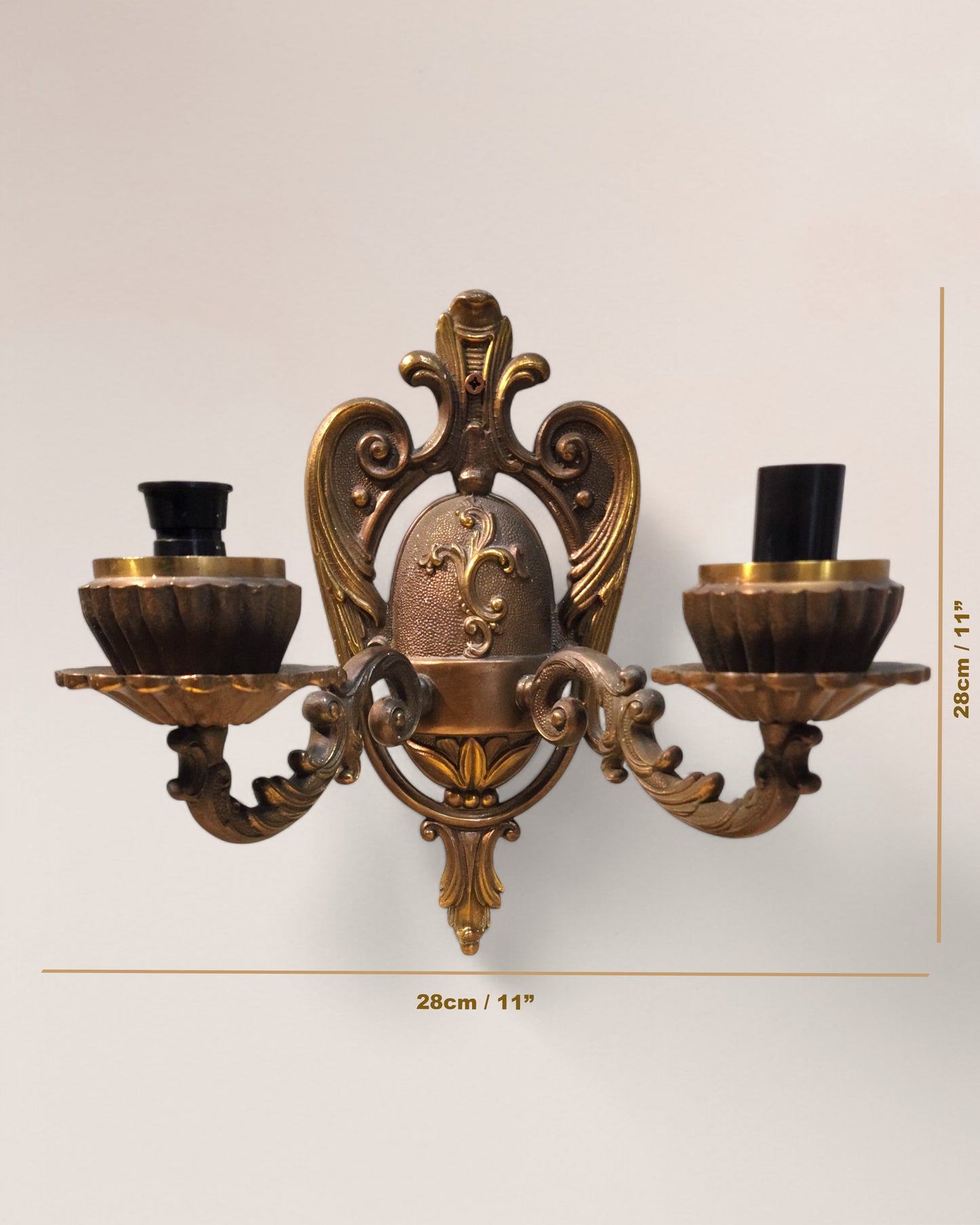 Pair of 1920s Antique Italian Bronze Wall Lamp / sconces