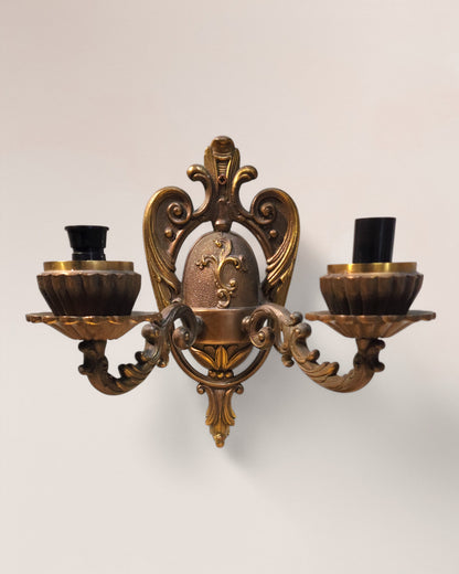 Pair of 1920s Antique Italian Bronze Wall Lamp / sconces