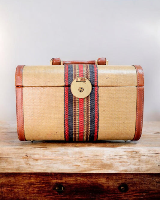 Vintage Mid-20th Century Old Leather Roma Travel Vanity Case " Needs Restoration "