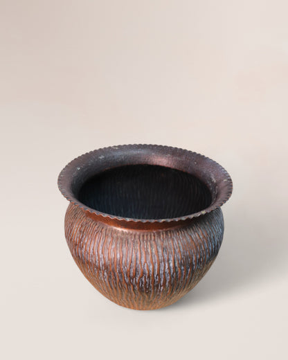 Early 1900s Italian Handmade Copper Flowerpot