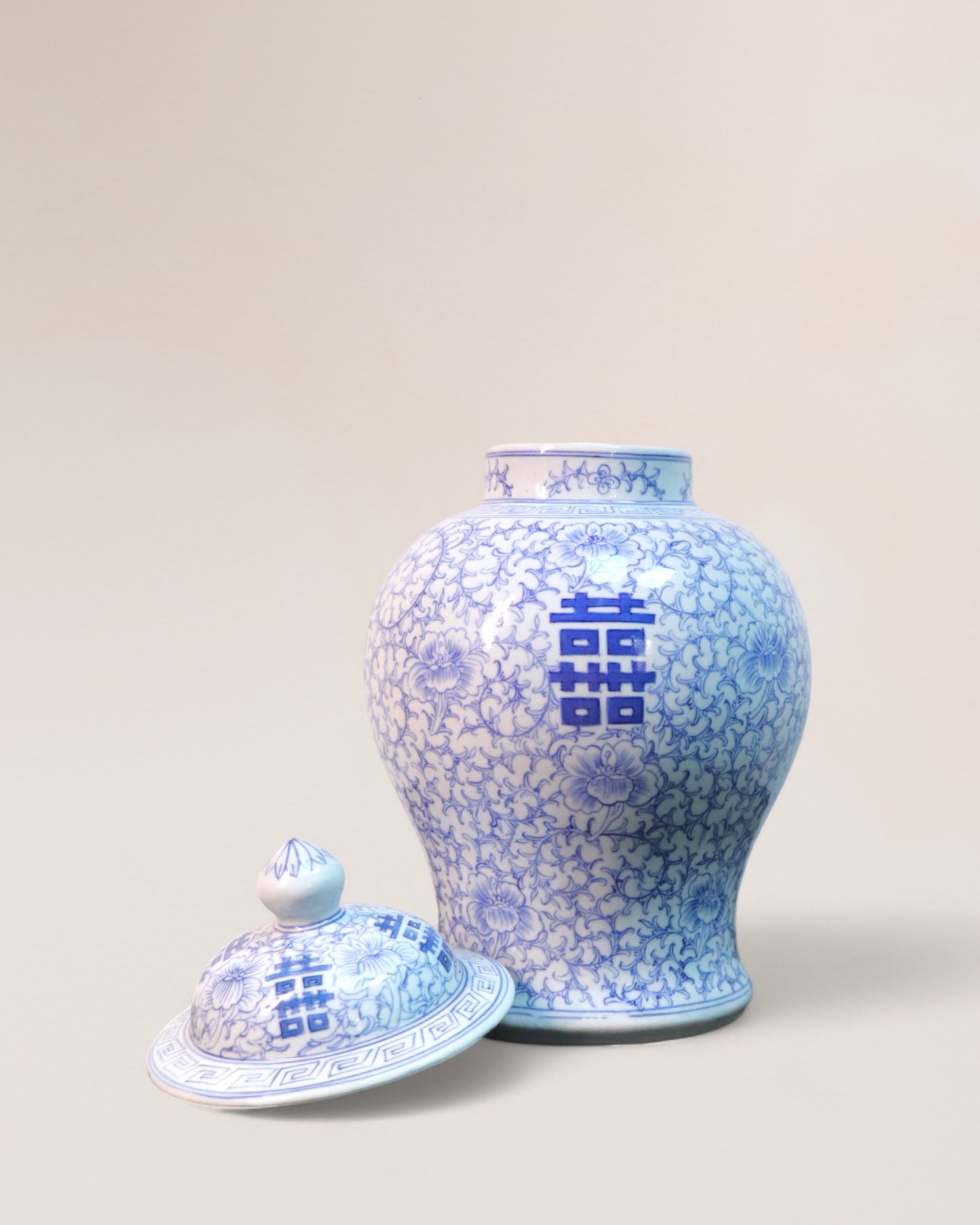 Early 1900s Chinese 'Shuangxi' Baluster Lidded Vase